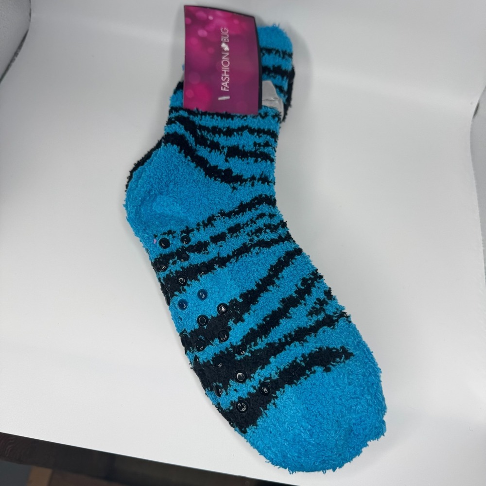 Fashion Bug Womens Fuzzy Slipper Socks One Size Non Slip Striped NEW (2 Socks)